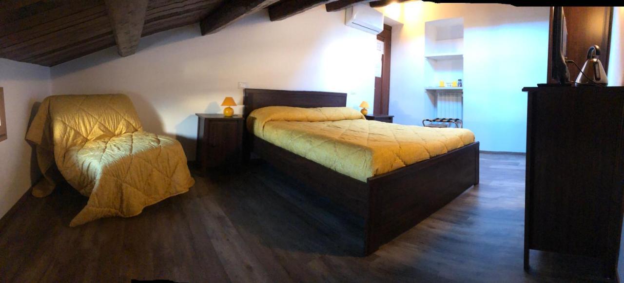 Bb Il Re Alla Reginella Guest House โรม ภายนอก รูปภาพ