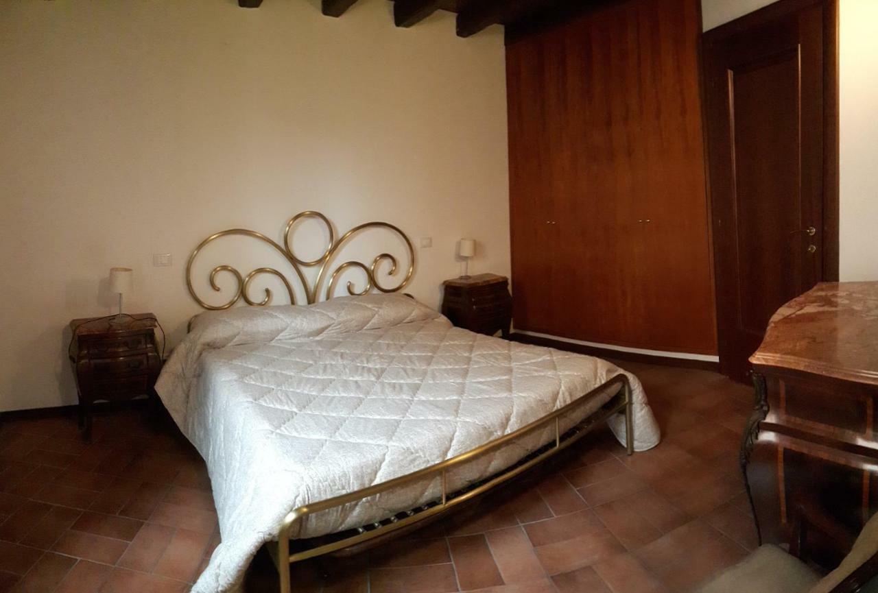 Bb Il Re Alla Reginella Guest House โรม ภายนอก รูปภาพ