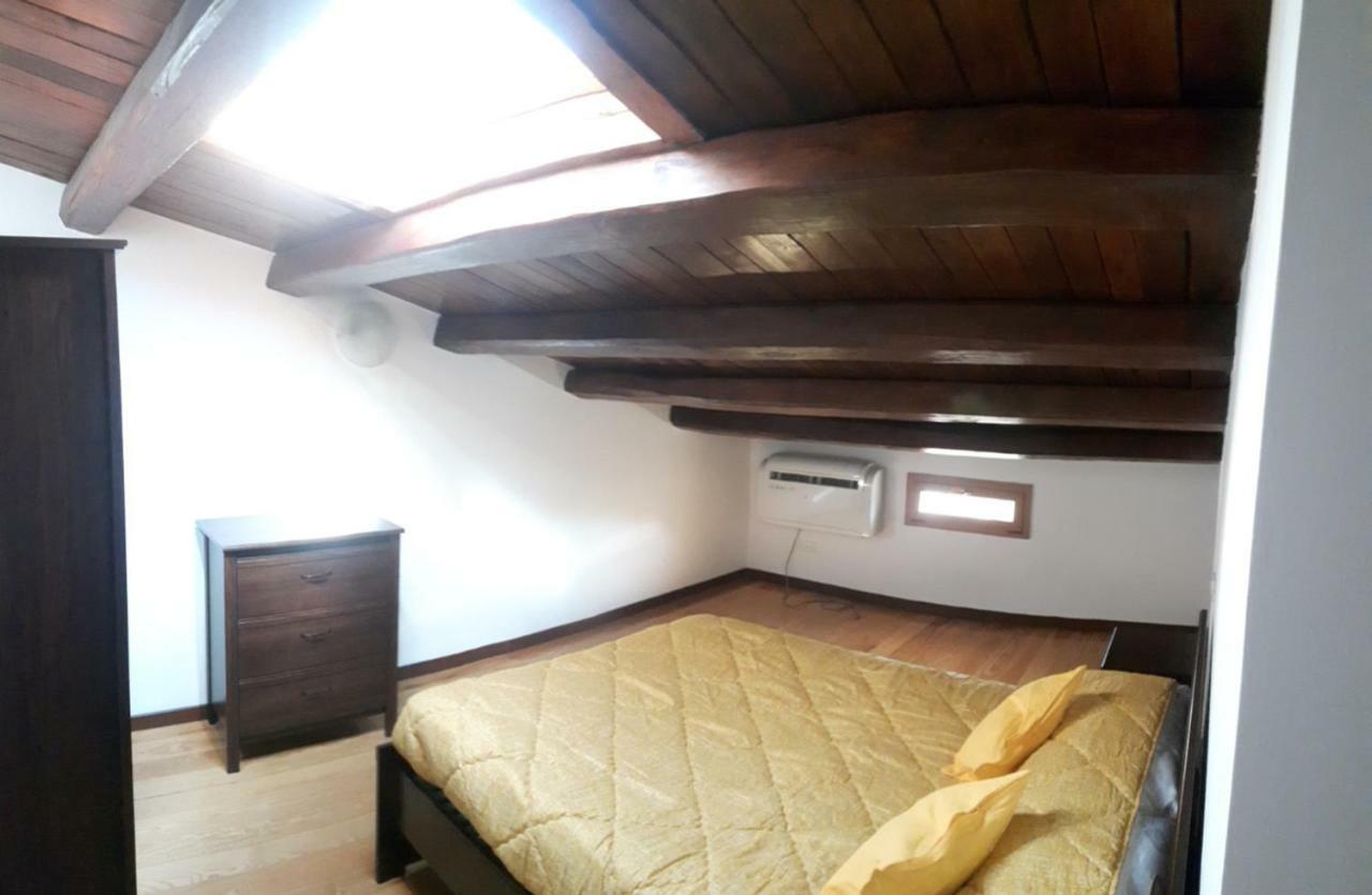 Bb Il Re Alla Reginella Guest House โรม ภายนอก รูปภาพ
