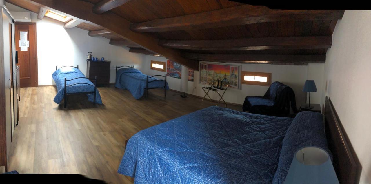 Bb Il Re Alla Reginella Guest House โรม ภายนอก รูปภาพ