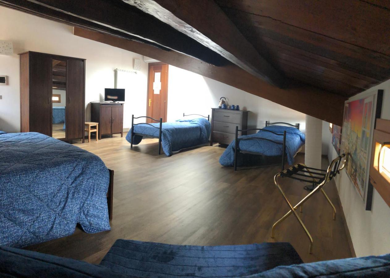 Bb Il Re Alla Reginella Guest House โรม ภายนอก รูปภาพ